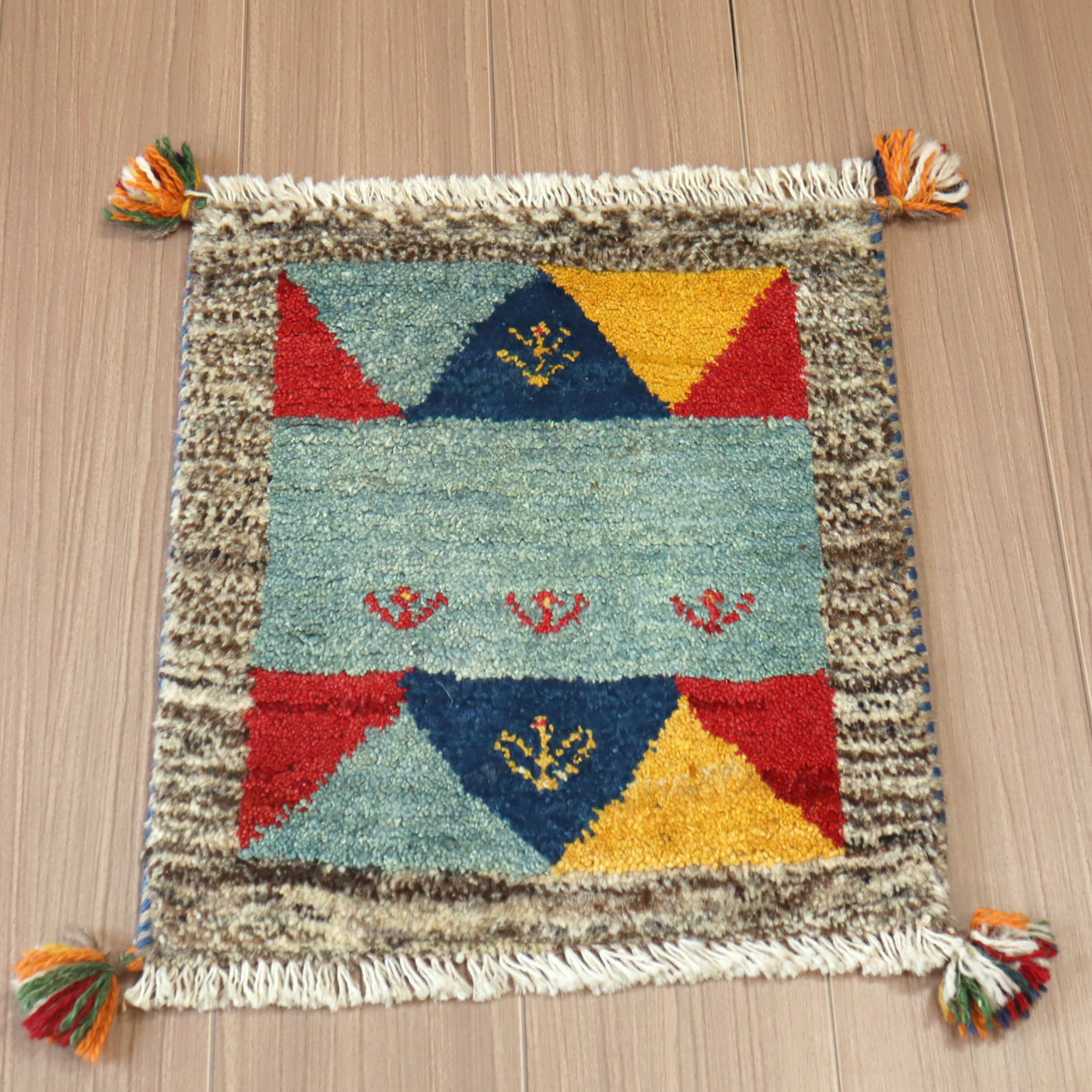 ギャッベ（ギャベ）専門店 インプレッションオブギャッベ / イラン