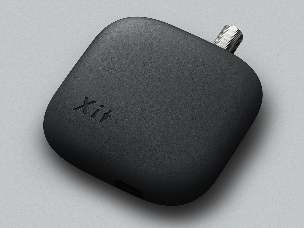 クラウド録画に対応するUSB接続TVチューナー、ピクセラ「Xit Square+