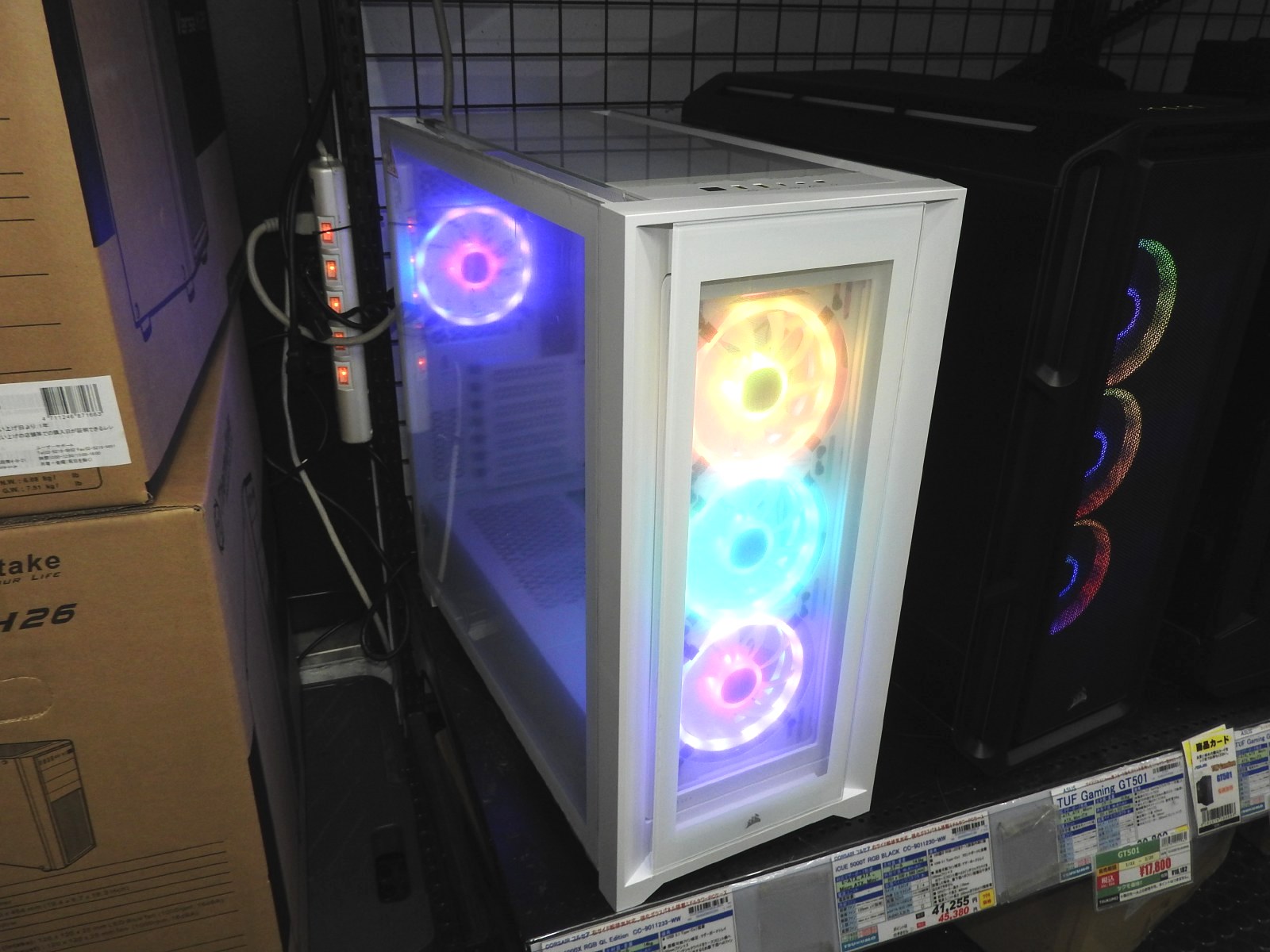 さらに白くなったCORSAIRのミドルタワーケース「iCUE 5000X RGB QL