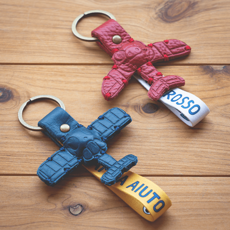 ジブリ美術館オリジナル革のキーホルダー 紅の豚ポルコロッソ｜三鷹の