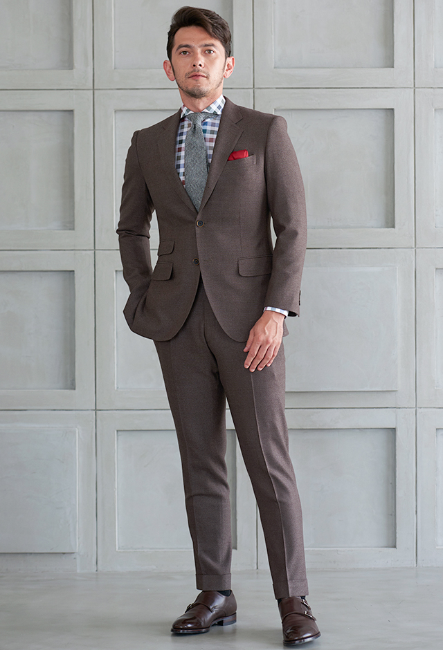 ブラウンスーツ・無地のコーディネート（Cloth Ermenegildo Zegna