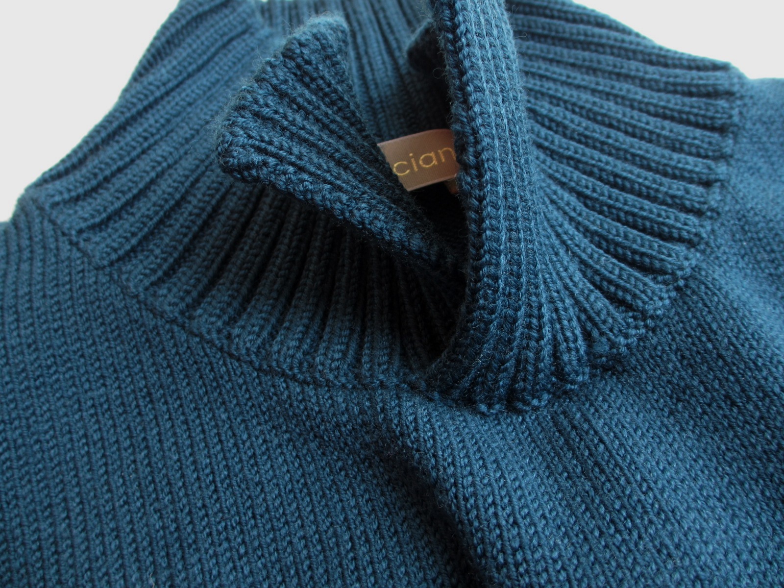 GLORYGUY & Cachette｜じっくりが似合う、ゆとりあるCruciani