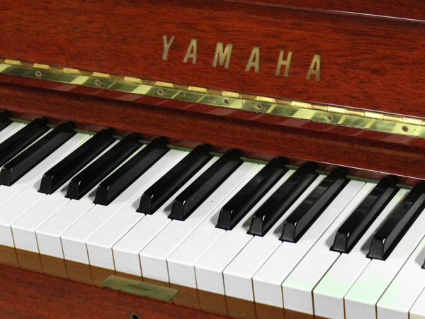 中古ピアノ ヤマハ(YAMAHA W106B) 人気の木目・猫脚ピアノ ｜ 世界最大