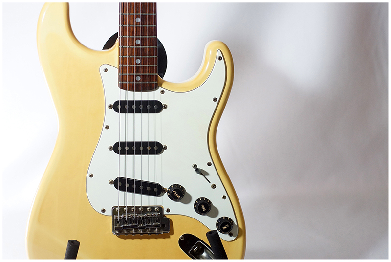 買取} Fender Japan【ST-72 / Stratocaster フジゲン製 Aシリアル