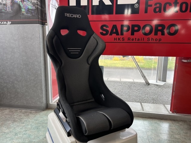 RECARO RS－G GK SL／BK 入荷 展示中！｜自動車