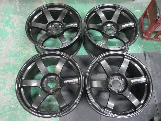 ガンメタ塗装のレイズ18インチTE37SAGAをブラッシュドカスタム｜アルミ