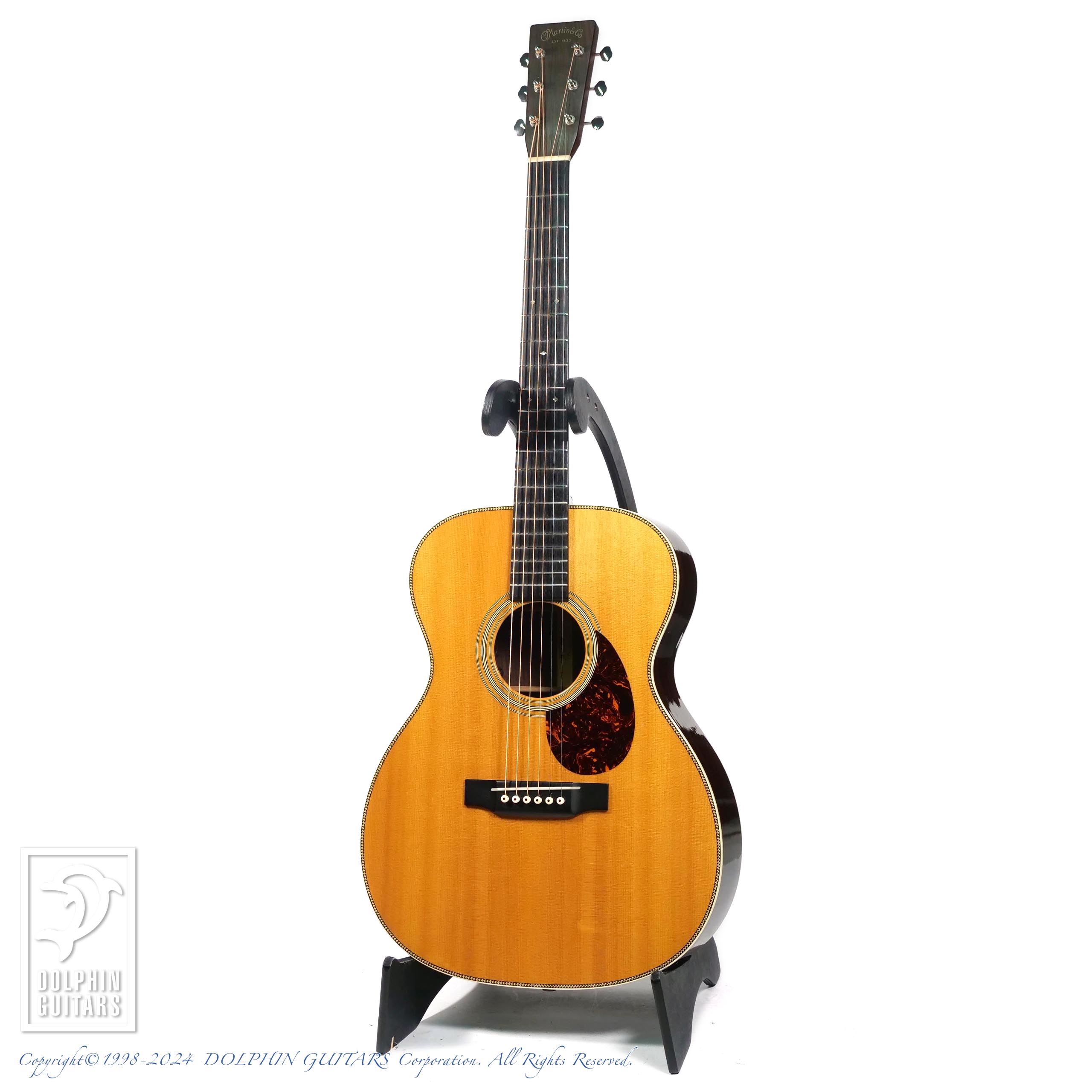 C.F.Martin OM-28V|ドルフィンギターズ