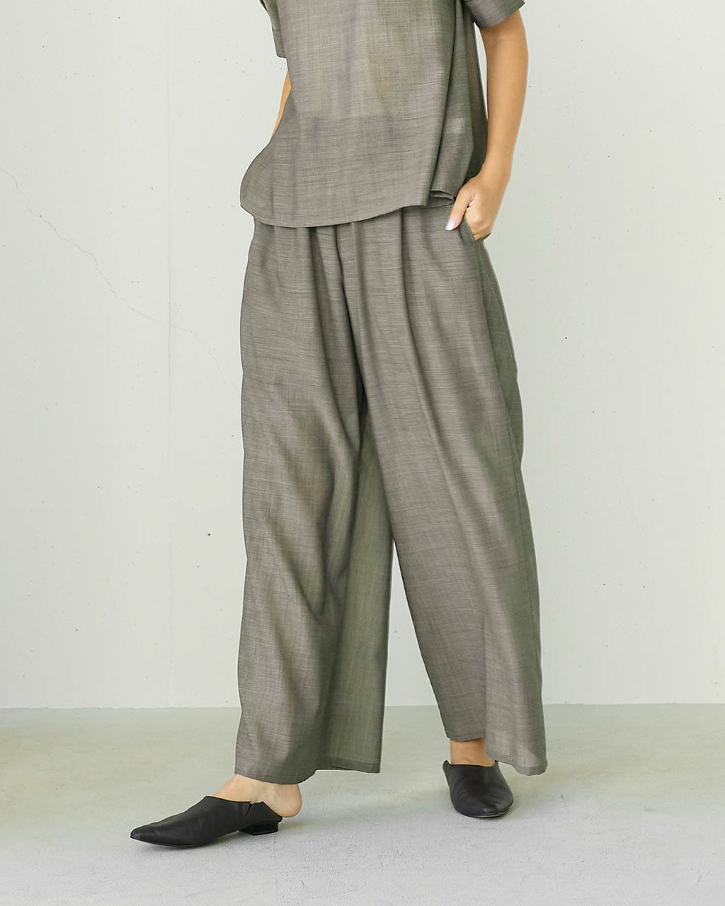 ウールボイル・タックワイドパンツ/DoCLASSE