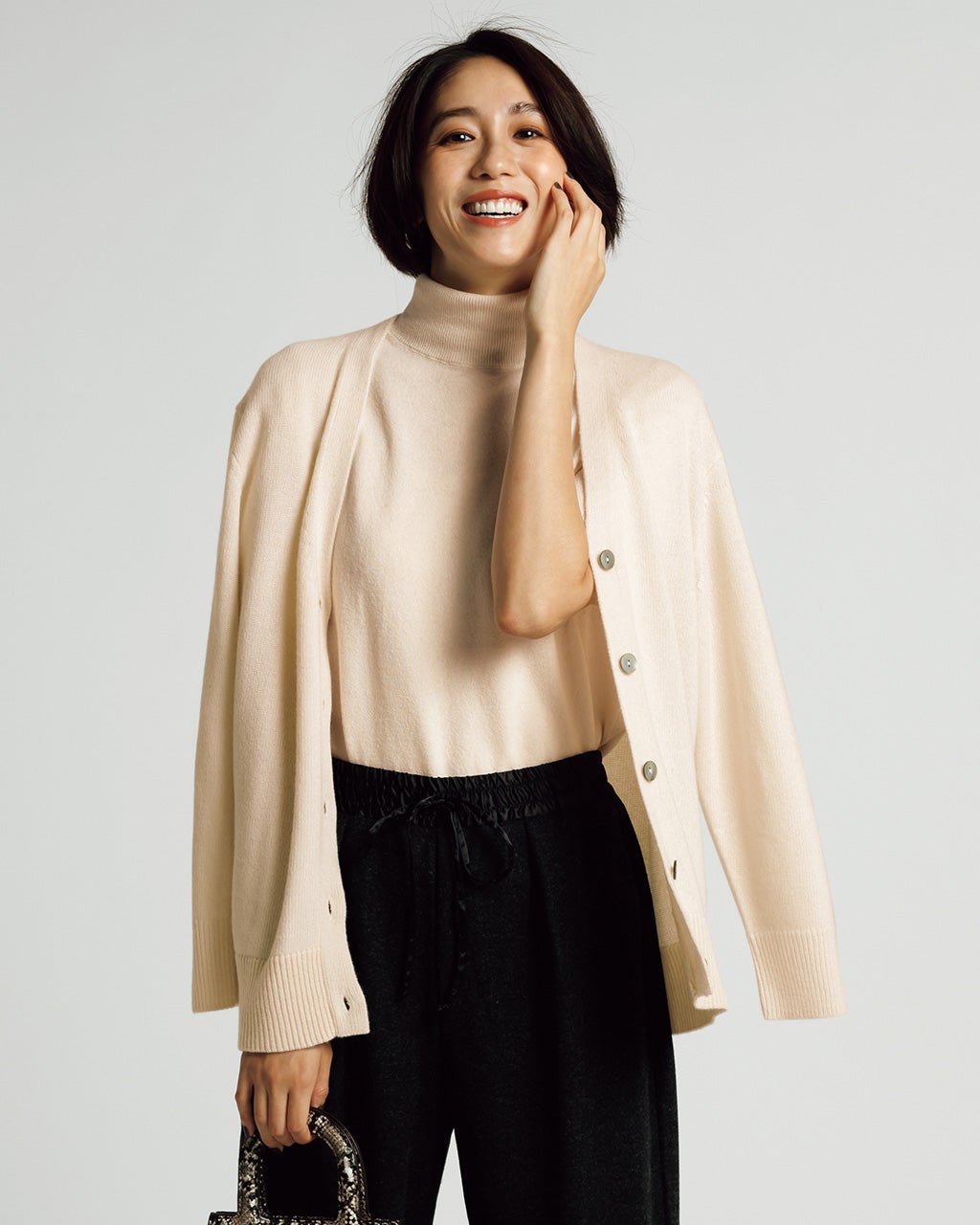 イタリア糸・カシミヤ混カーディガン/DoCLASSE