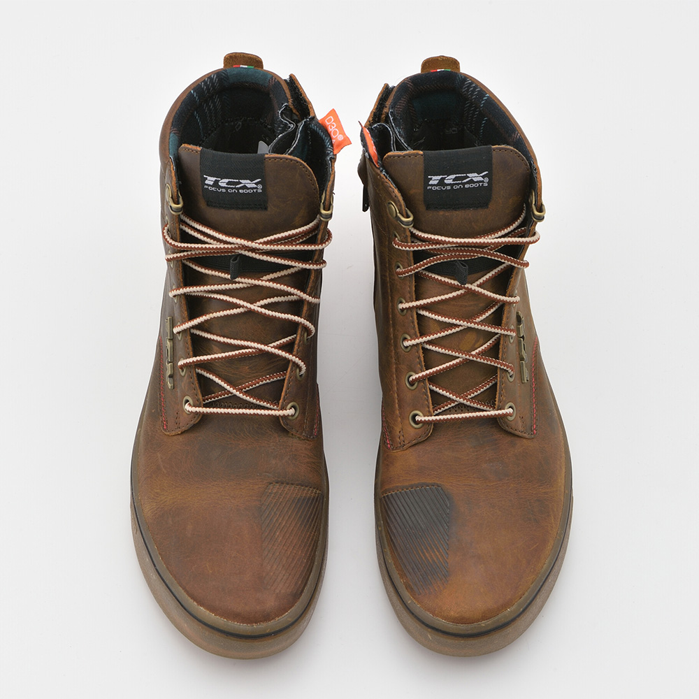 ダートウッド Waterproof｜TCX BOOTS｜安全性と快適性を両立した世界