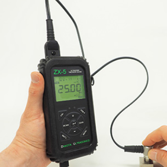 ハイグレード超音波厚さ計 ZX6-DL | ダコタ・ジャパン