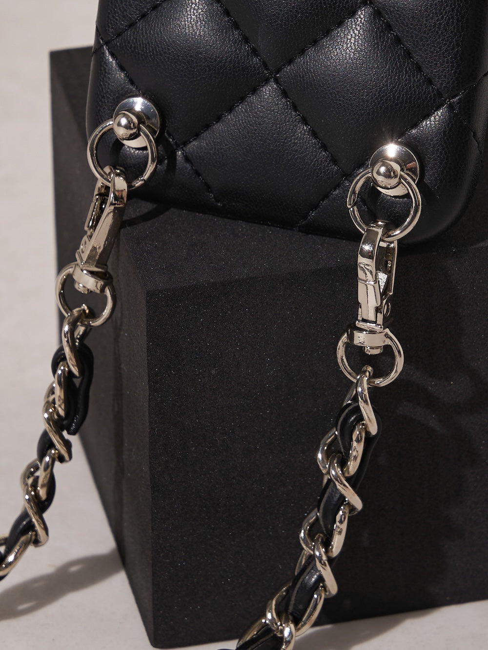 ストーンロゴキルティングiPhoneケース – Darich (ダーリッチ)