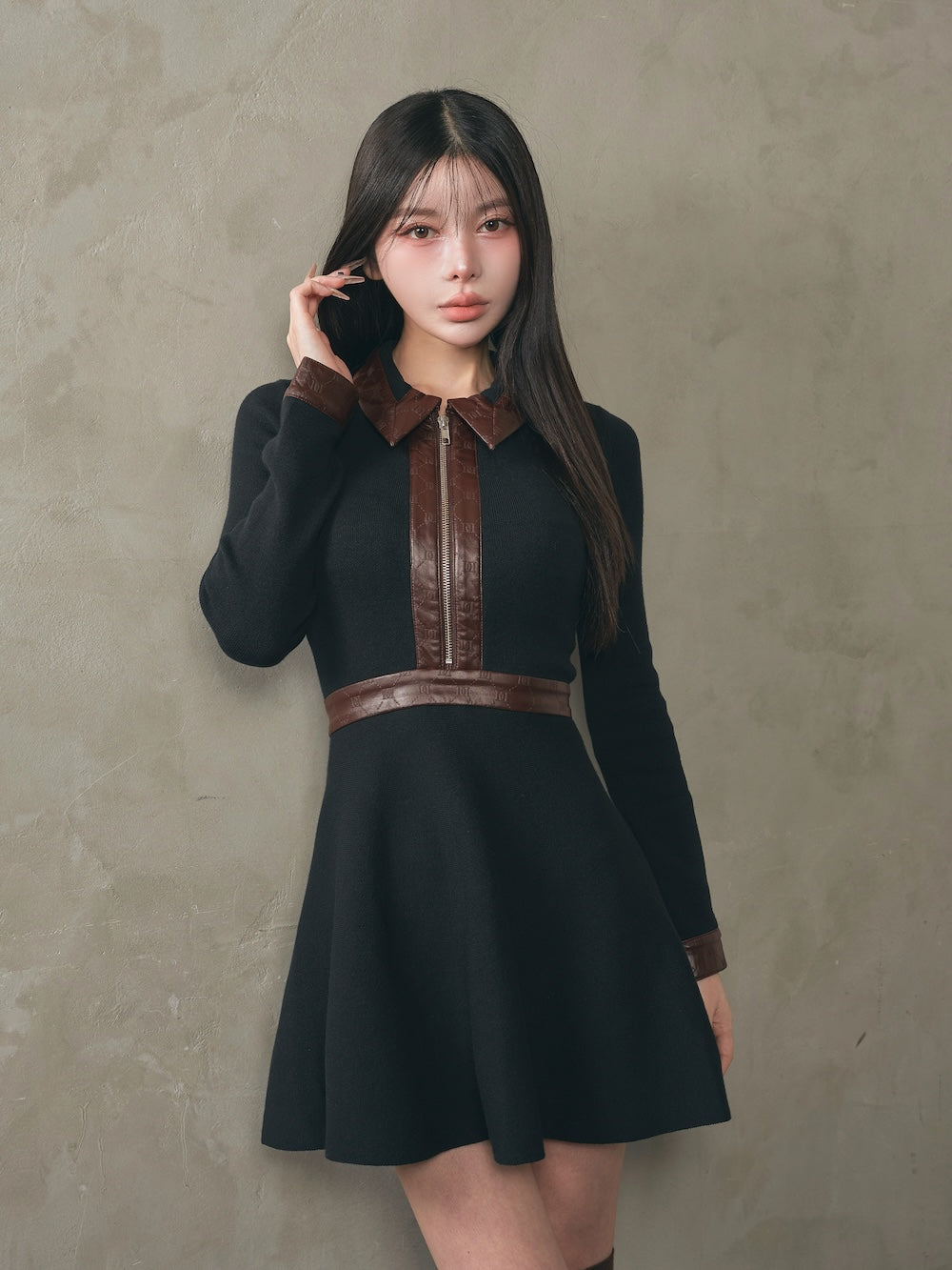 ロゴレザーフレアミニワンピース – Darich (ダーリッチ)