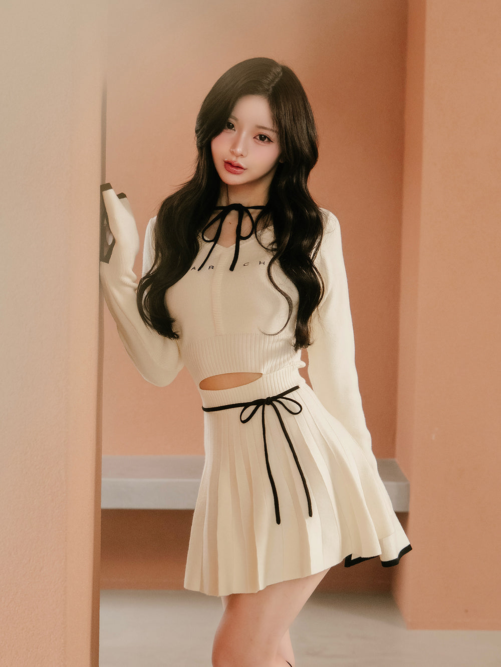 予約商品】ウエストオープンリボンデザインニットミニワンピース