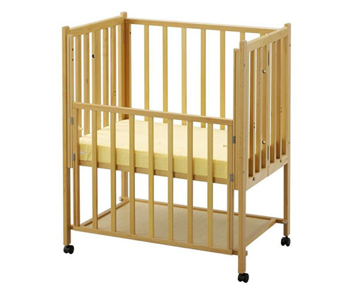 折りたたみコンパクトベッド ヤマサキ ベビーベッドのレンタル