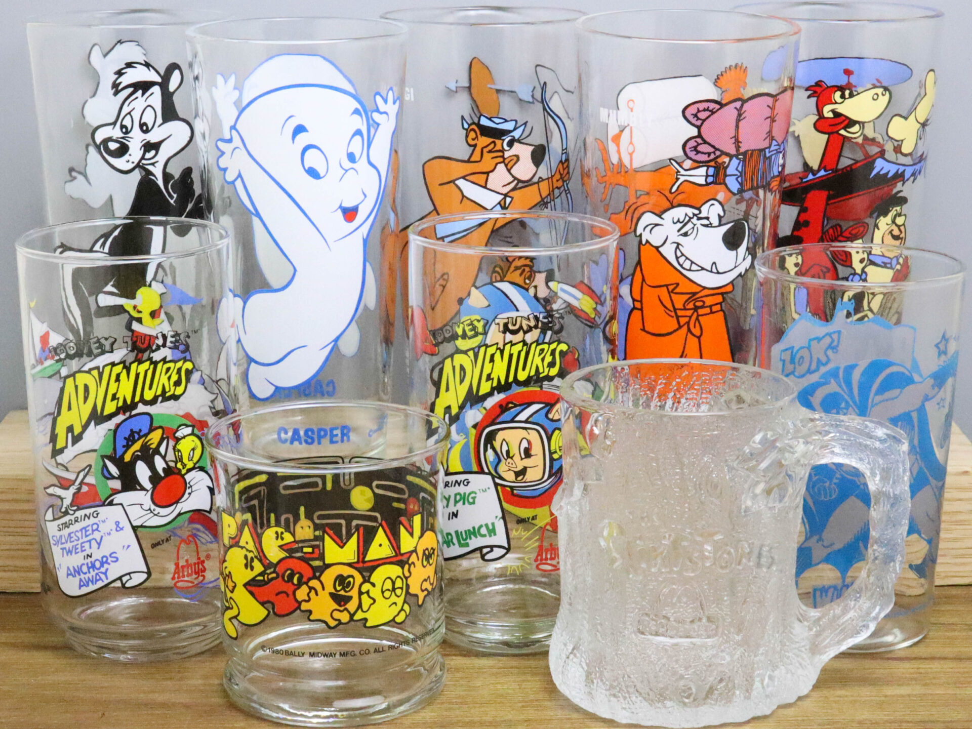 今日はヴィンテージグラスを中心にオンラインショップにアップしてい