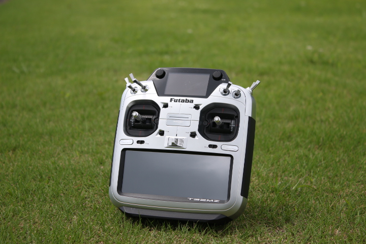 最強プロポはやっぱりこれ！Futaba「32MZ」の魅力に迫る！ | ドローン