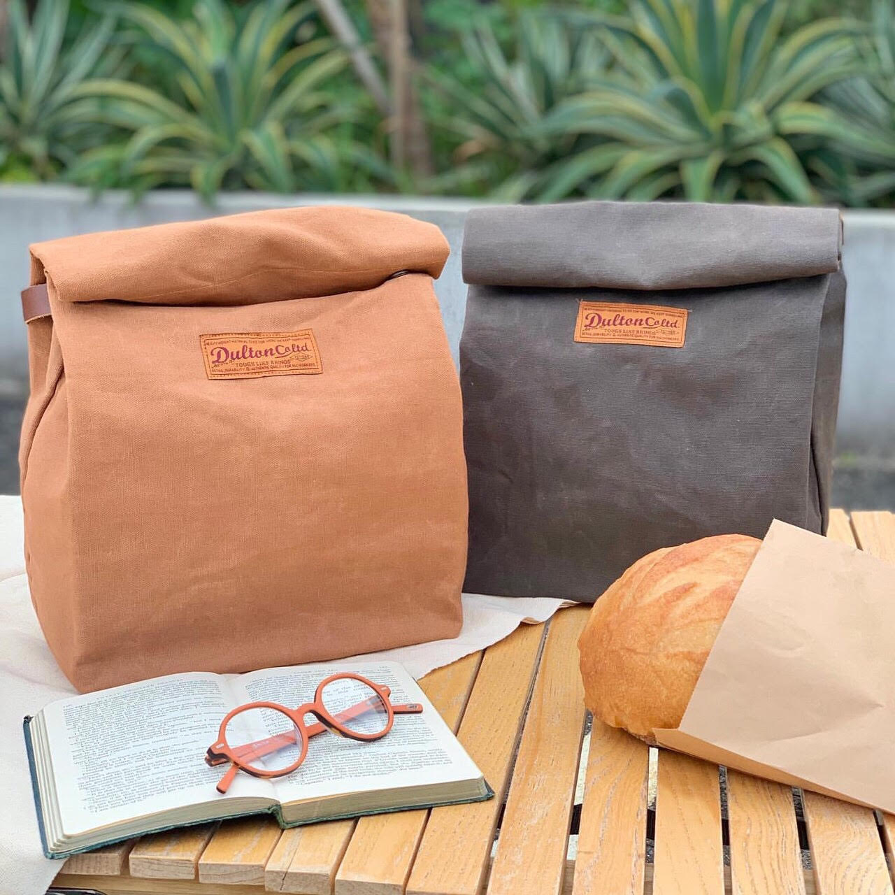 DULTON ONLINE SHOP | WAX CANVAS LUNCH BAG CAMEL(CAMEL): ガーデン