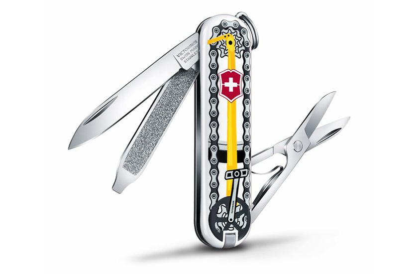 ファン待望!! ビクトリノックス「世界のスポーツ」がテーマのマルチ