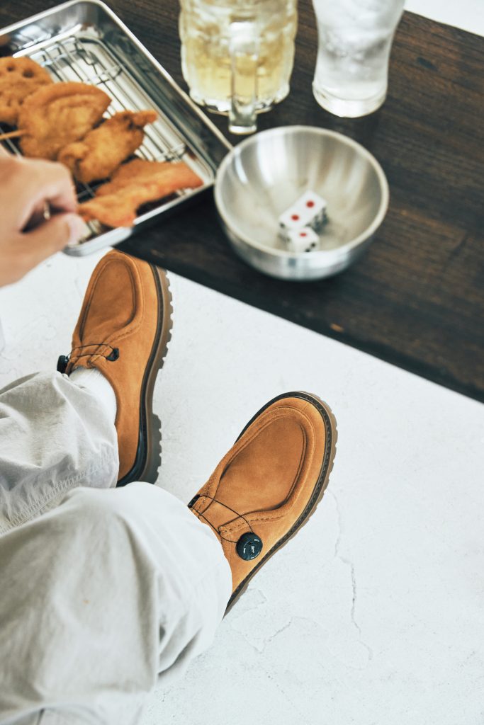 秋冬の定番靴、チロリアンシューズがダイヤルONスエードで 一躍主役に