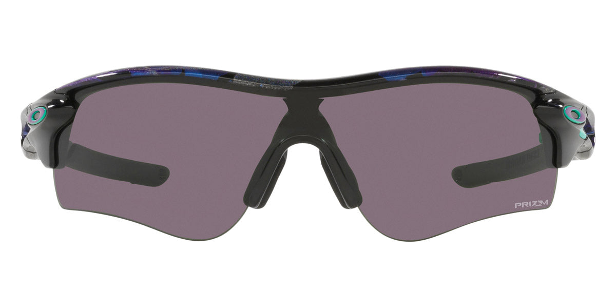 Oakley® OO9206 Radarlock Path (A) Shield Sunglasses - EuroOptica