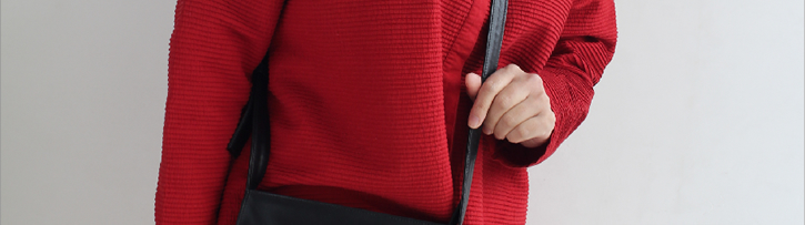 特集 お出かけが楽しくなるmyスタイル 蒔絵のショルダーバッグと長財布