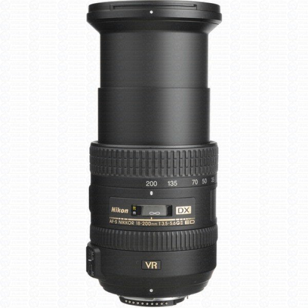 Nikon Lente Zoom AF-S DX NIKKOR 18-200mm f/3.5-5.6G ED VR II