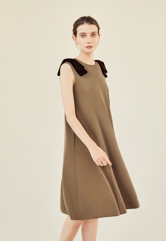 NOVEMBER 2021 | FOXEY - フォクシー