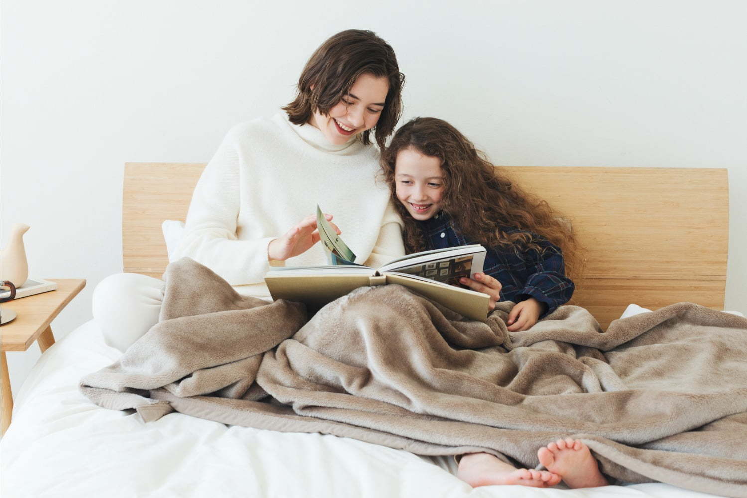 ユニクロ「ヒートテック毛布」“暖かい×軽い×洗える”を実現した冬の