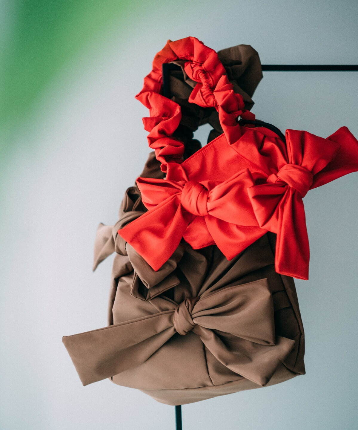 ミュベール×アウトドアプロダクツの「リボンバッグ」結べるリボンや