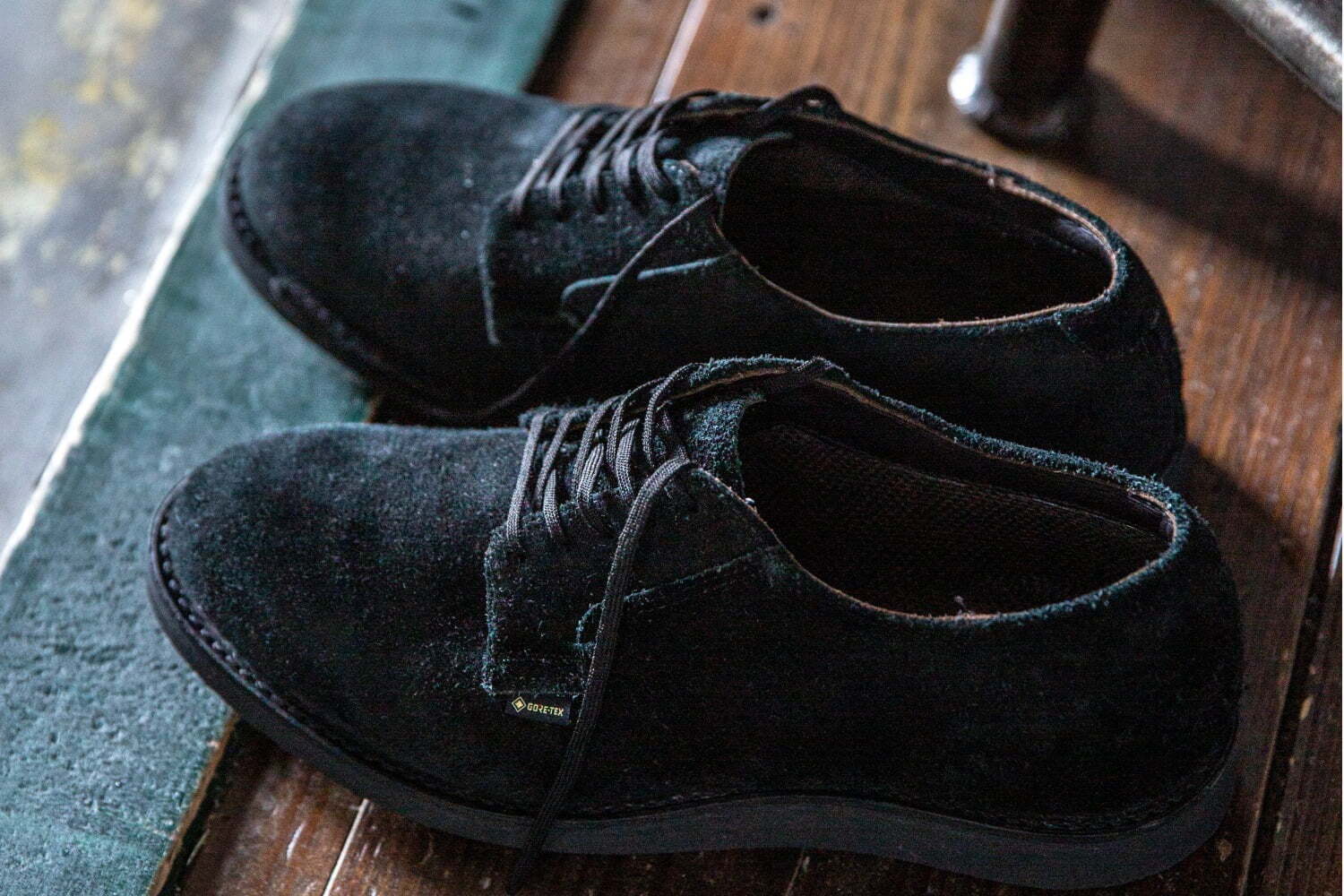 レッド・ウィングのビームス別注プレーントゥシューズ、ゴアテックス