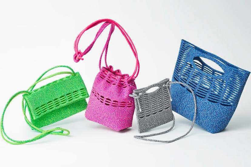 コム デ ギャルソン・オム ドゥ×ポータークラシック、ストラップに