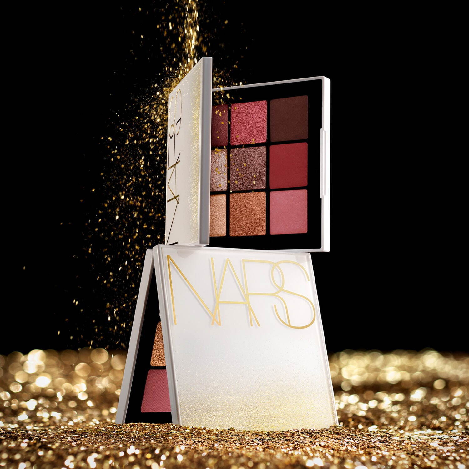 NARS23年クリスマスコフレ、光り輝く9色アイパレや“無重力リップ”の