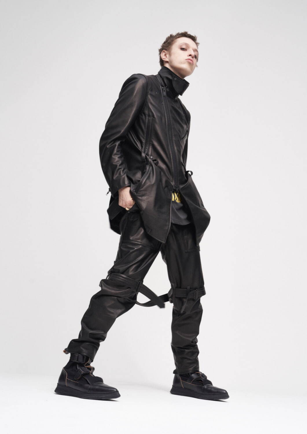 ビューティービースト×メゾン ミハラヤスヒロの英国パンプ風ブーツ