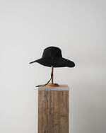 キジマ タカユキ“折り畳める”ハット、ハリ感のある優雅なブリム