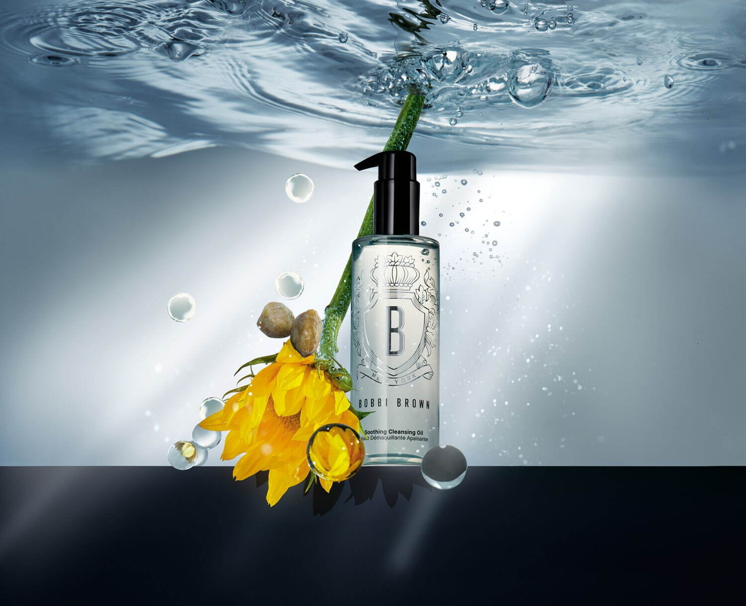 ボビイ ブラウン23年冬スキンケア、W洗顔不要！“水感触”クレンジング