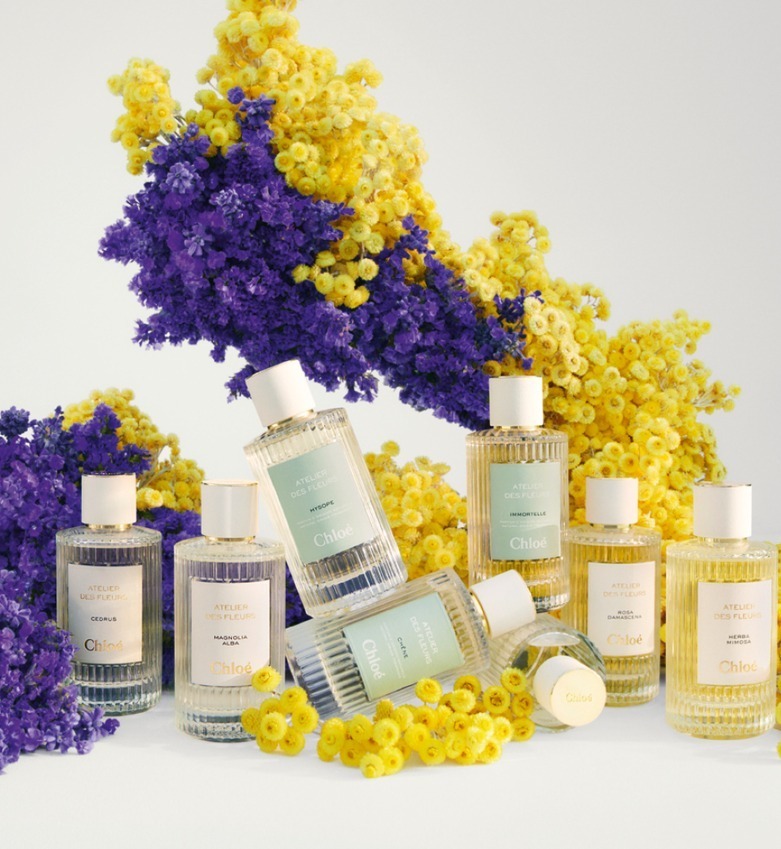 クロエ「アトリエ デ フルール」の24年春フレグランス、花々やハーブの