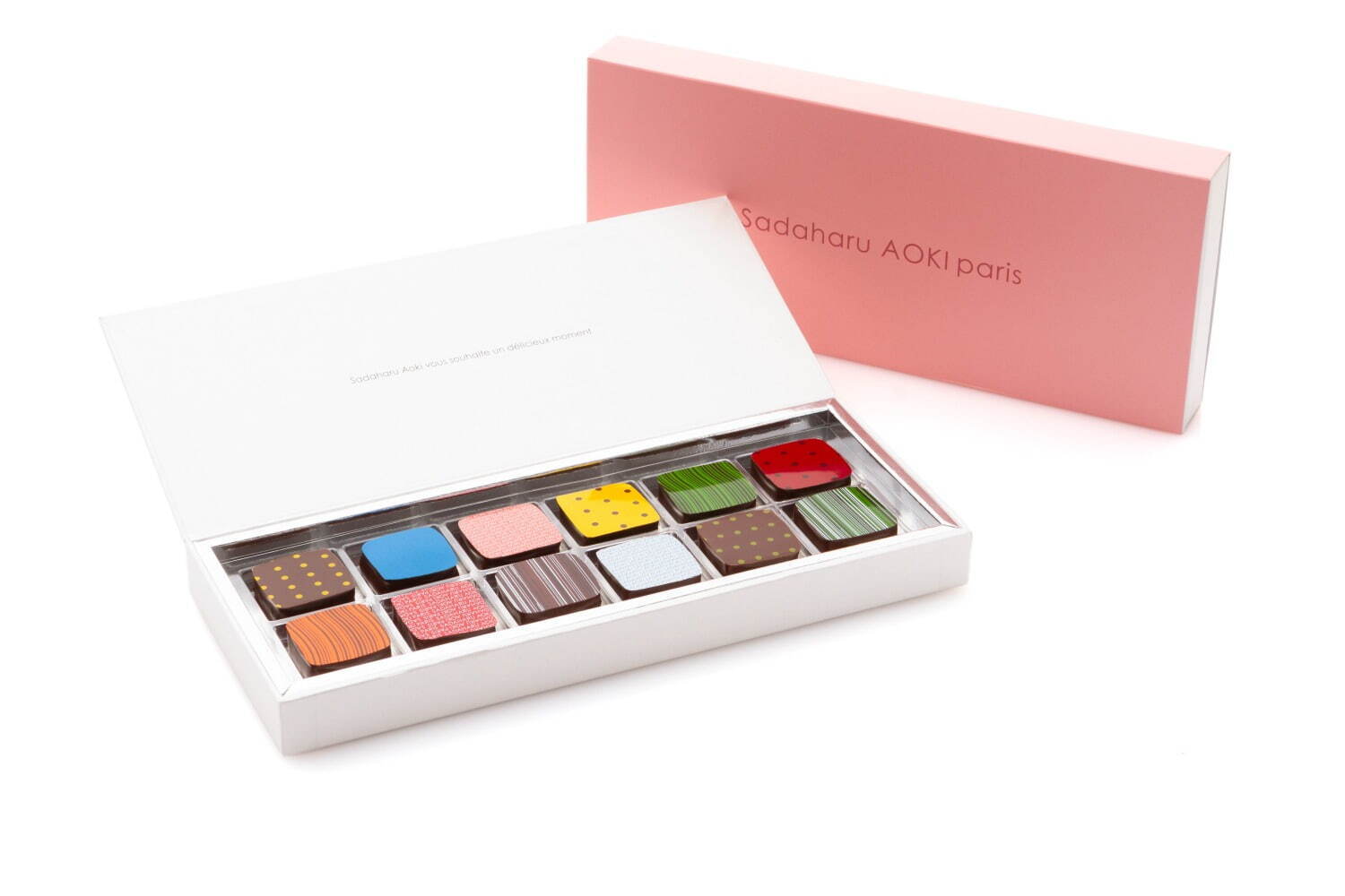 サダハル・アオキ24年バレンタイン、フランスの紅茶や“桜”香る新作