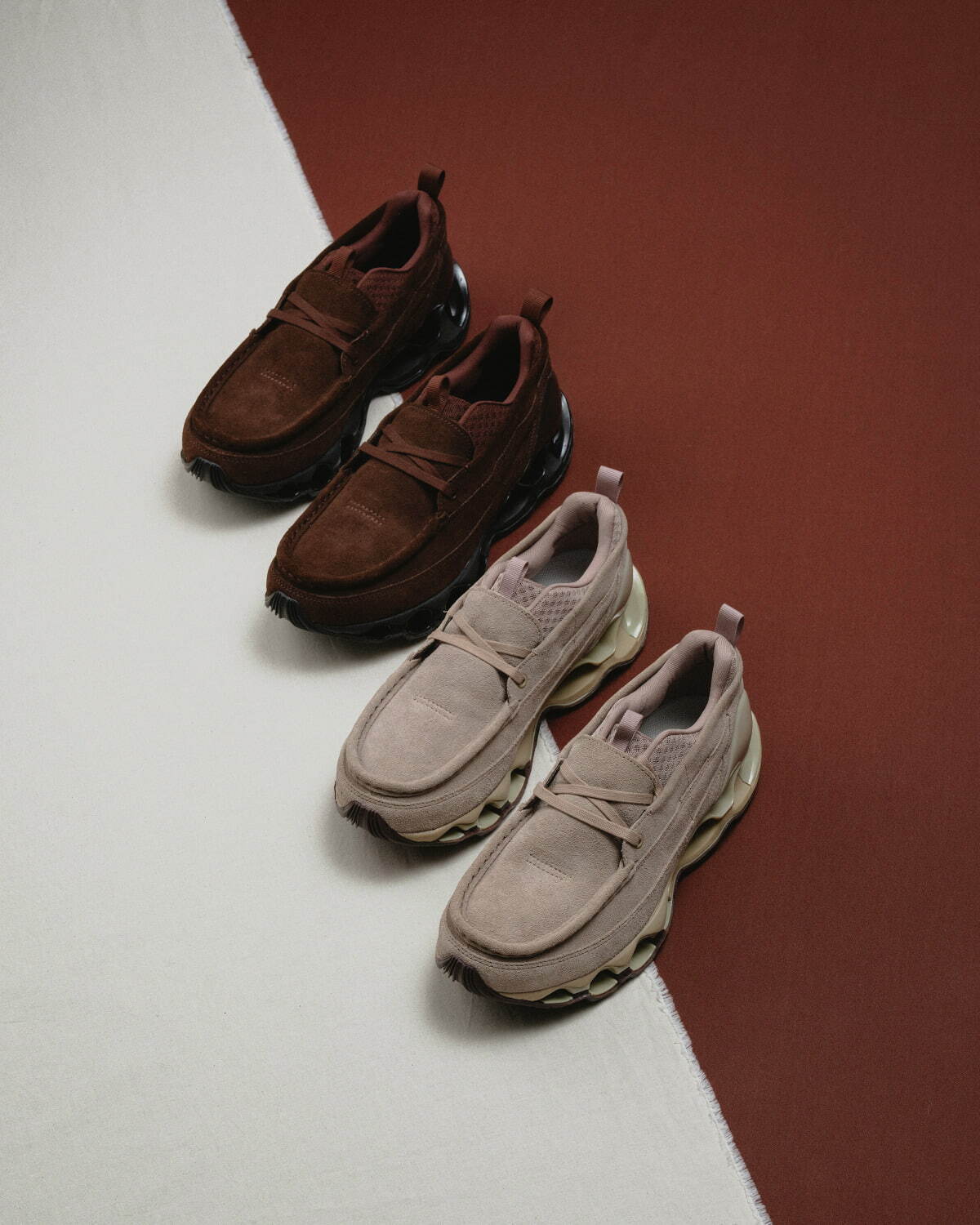 ミズノ「ウエーブ プロフェシー」モカシン風スエード×空洞ソールの