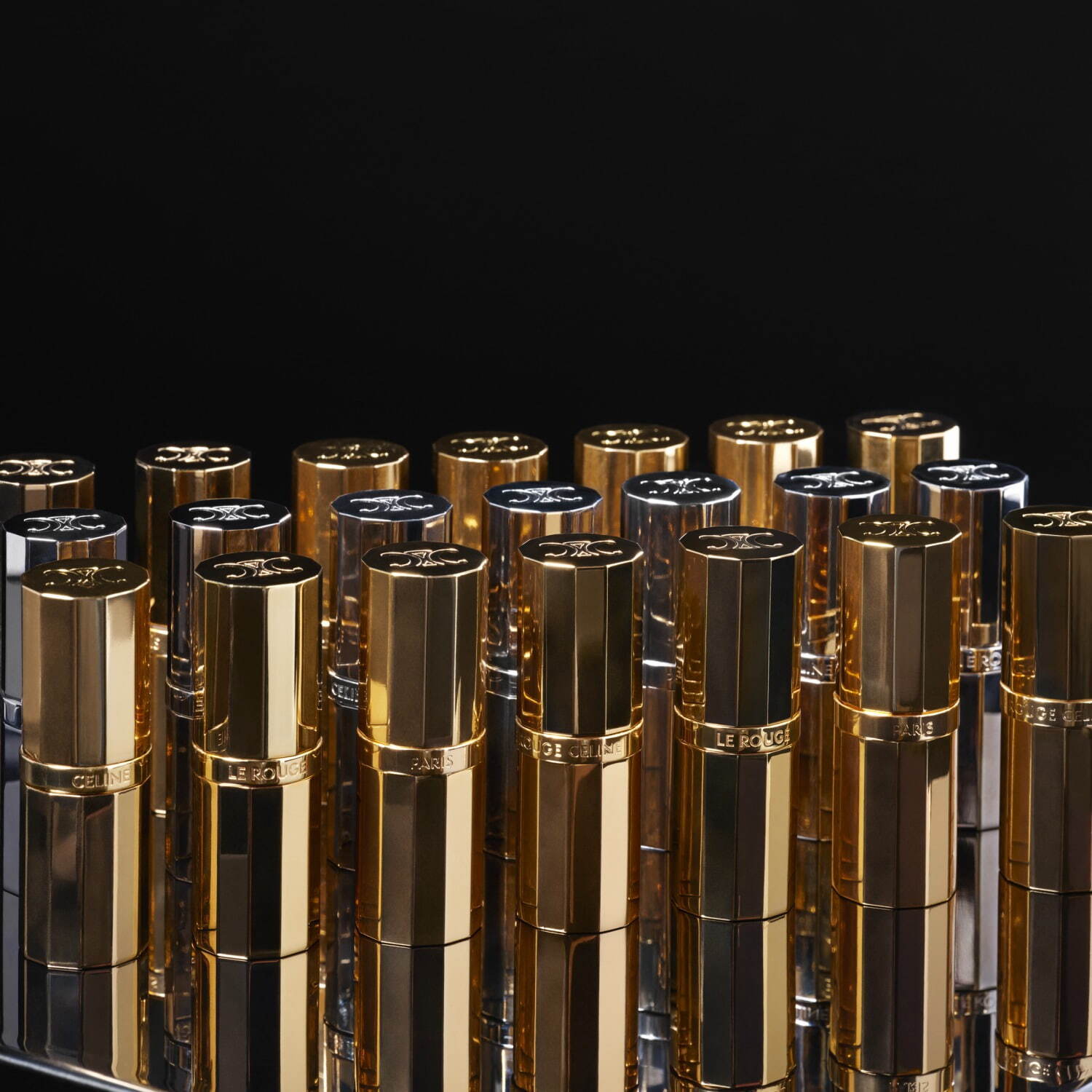 セリーヌのコスメライン「セリーヌ ボーテ」リップスティックが25年1月