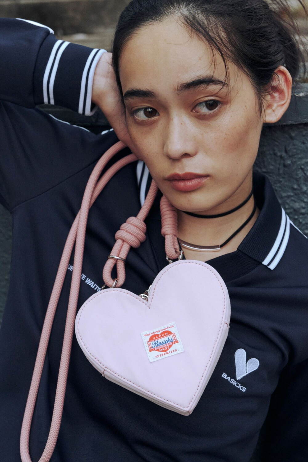 アウトドアプロダクツ×ベイシックス×ファーストハンド、“ハート型”ミニ