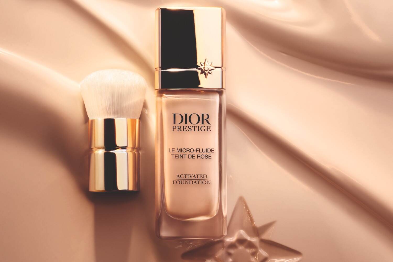 ディオール“まるでスキンケア”「カプチュール トータル 」の新作