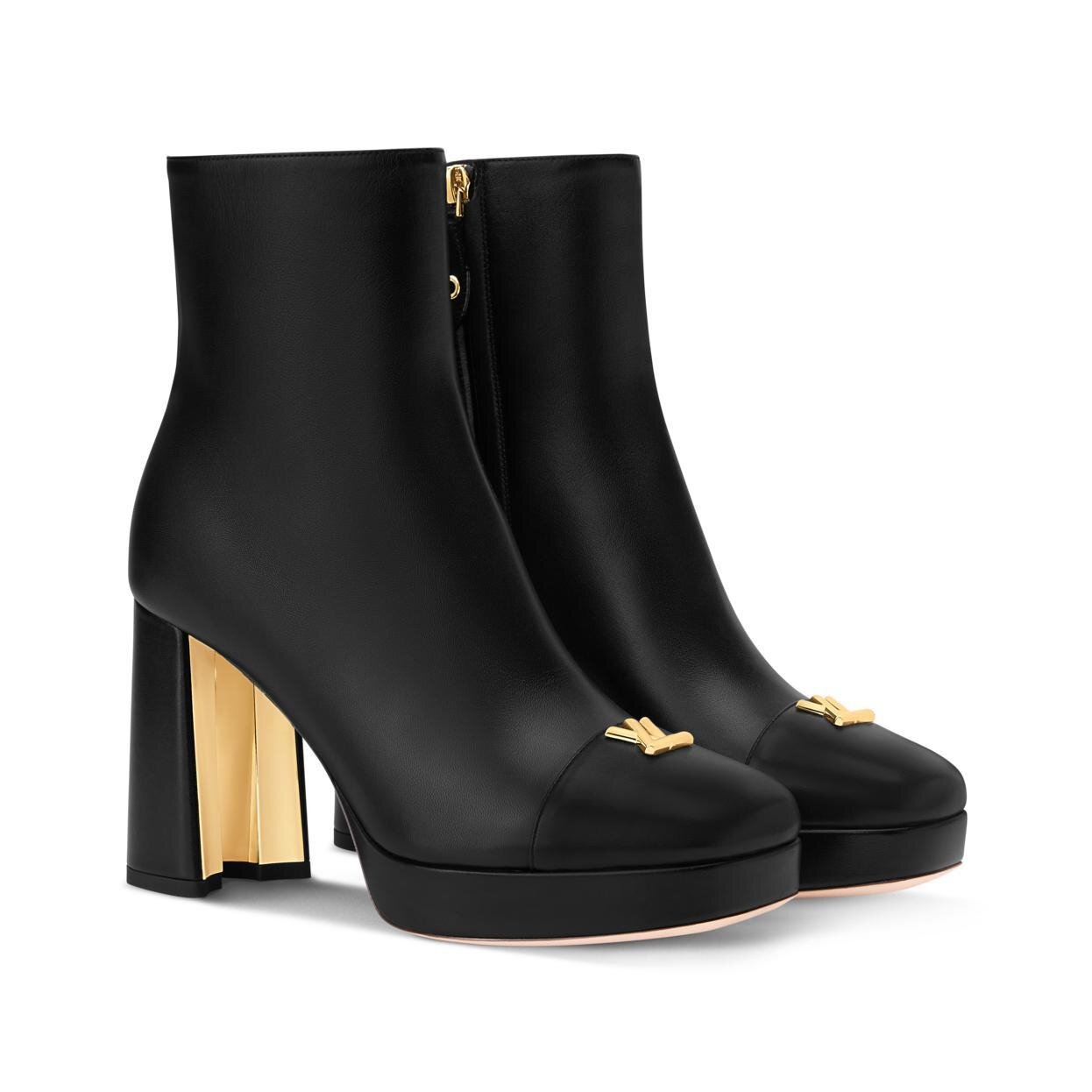 ルイ・ヴィトン、ゴールドの“LVロゴ”やラゲージタグ付きのウィメンズ