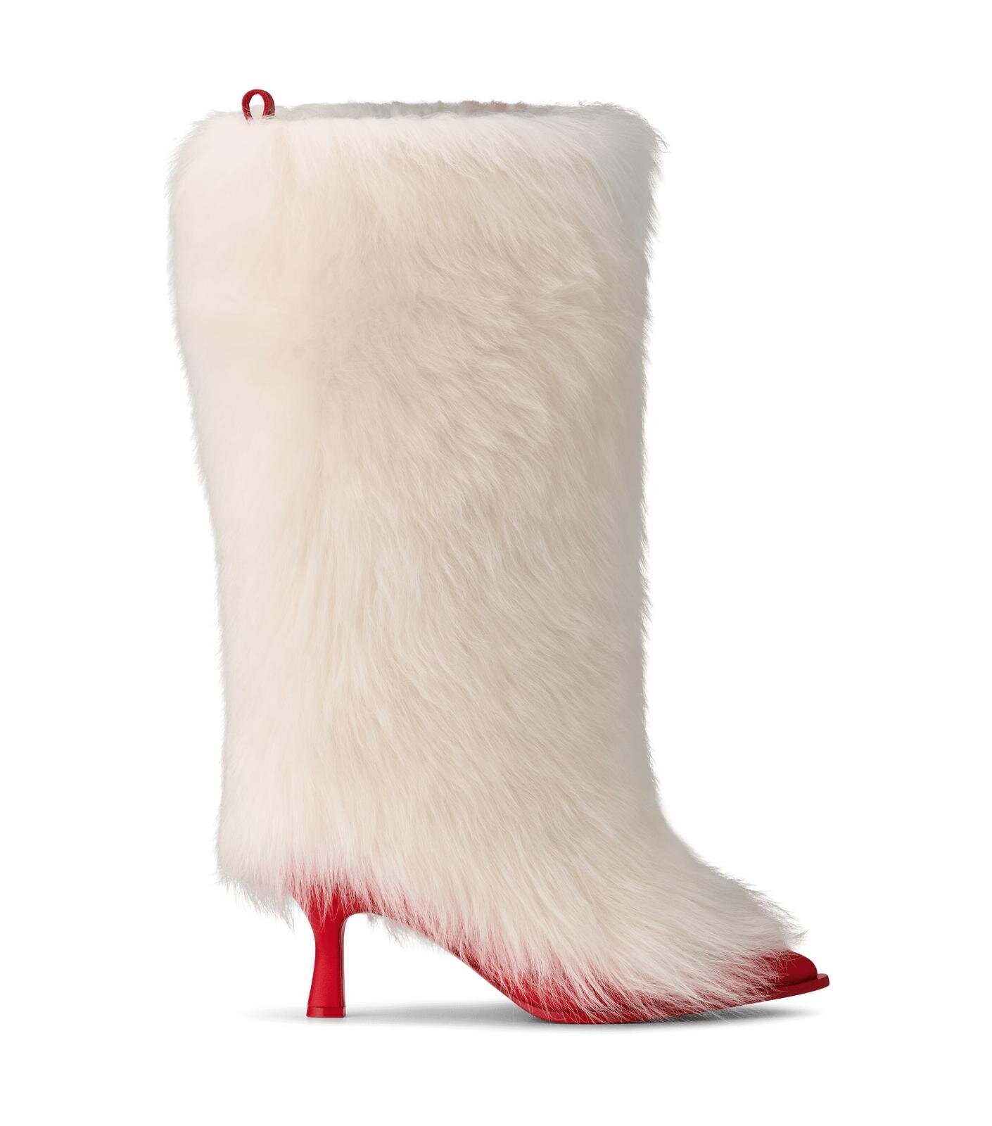 UGG×アンブッシュ”大胆ファー×ヒール”のブーツ、渋谷から着想