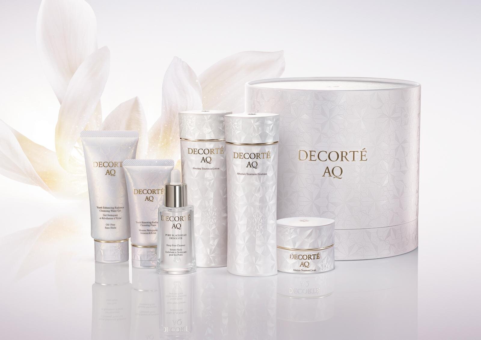 コスメデコルテ最高級「AQ」25年クリスマスコフレ、“毛穴角栓を溶かし