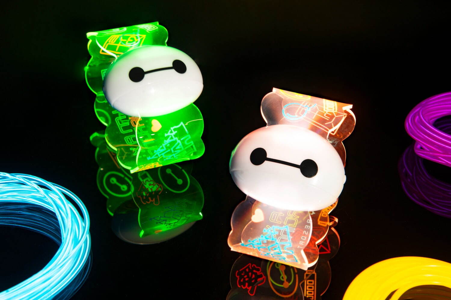 東京ディズニーリゾート“ベイマックス風”サングラス＆ネオンカラーの