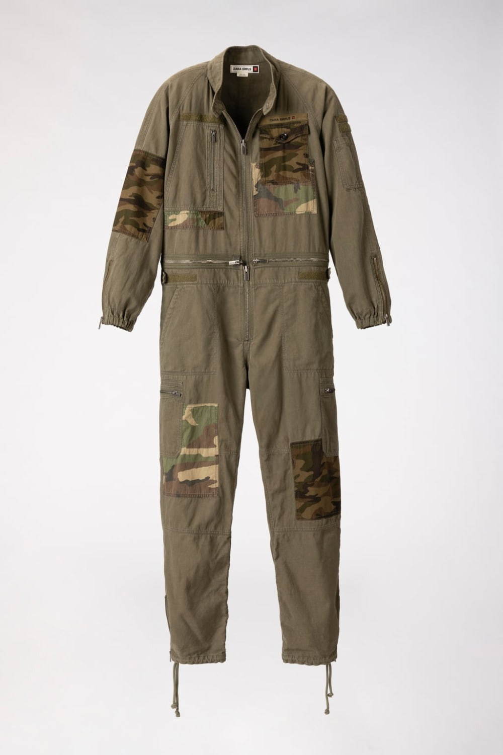 ZARA“ミリタリーウェア”にインスパイアされた新作、デニムジャンプ