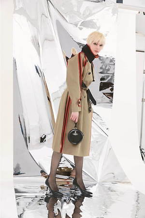 ヴィヴィアン・ウエストウッドがレッドレーベルとアングロマニアを統合