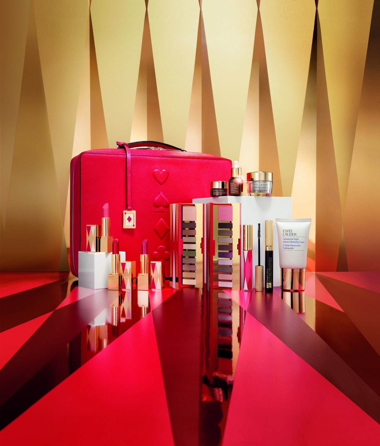 エスティ ローダー19年クリスマスコフレ、“現品だらけ”トランプ柄