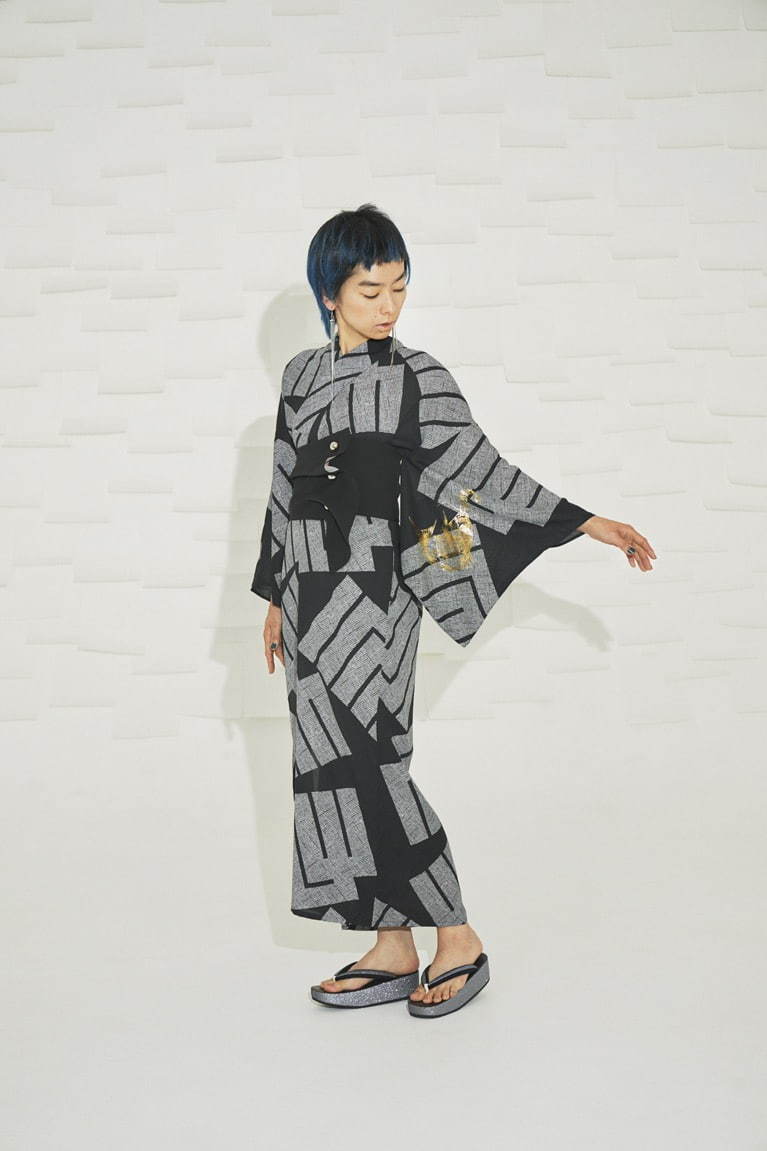 着物ブランド「キイロ」“歌舞伎＆春画”モチーフのキモノガウン＆ビーチ